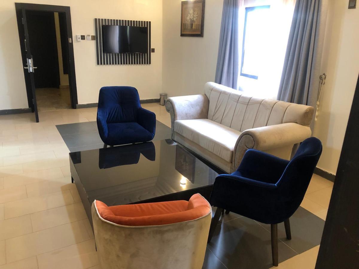 Roban Hotels Limited Енугу Екстериор снимка